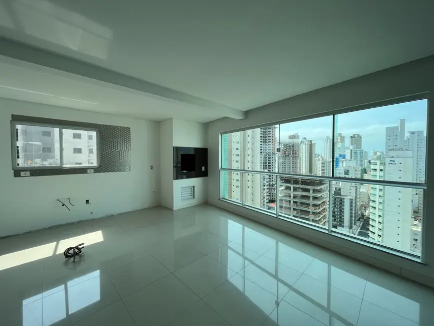 Foto 1 de Apartamento com 3 quartos à venda, 115m2 em Centro, Balneario Camboriu - SC