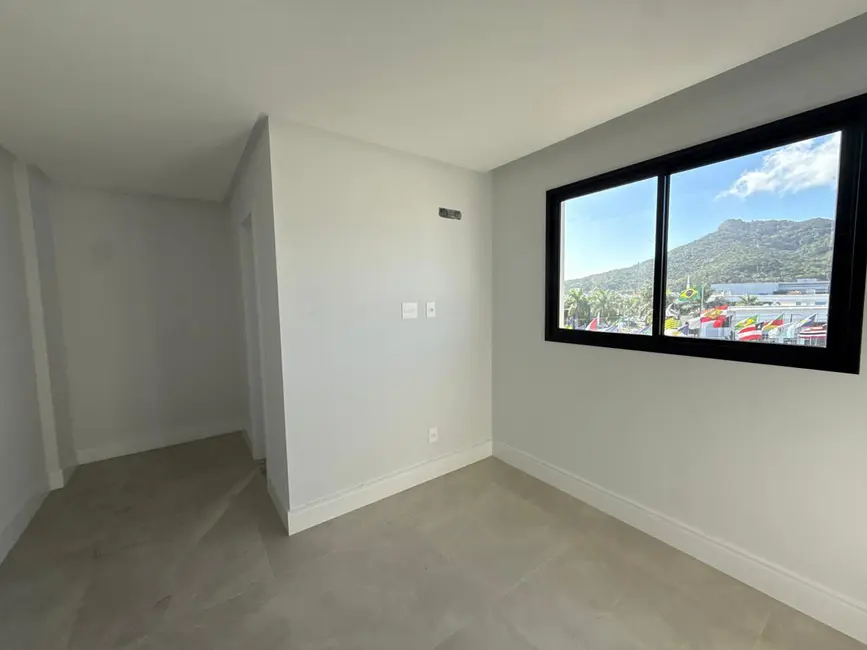 Apartamento com 2 quartos à venda, 63m2 em Centro, Balneario Camboriu - SC - imagem 8 Foto 8 de Apartamento com 2 quartos à venda, 63m2 em Centro, Balneario Camboriu - SC