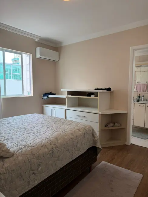 Apartamento com 2 quartos à venda, 99m2 em Centro, Balneario Camboriu - SC - imagem 8 Foto 8 de Apartamento com 2 quartos à venda, 99m2 em Centro, Balneario Camboriu - SC