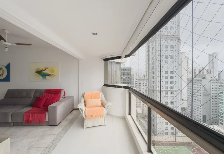 Foto 1 de Apartamento com 3 quartos à venda, 126m2 em Centro, Balneario Camboriu - SC