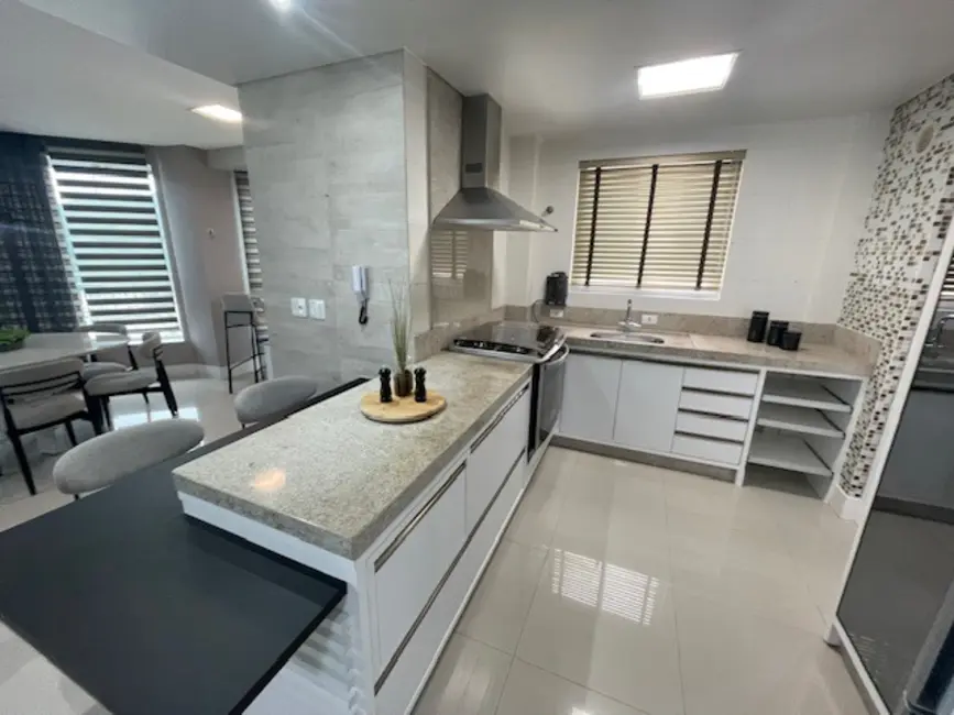 Foto 4 de Apartamento com 3 quartos à venda, 136m2 em Centro, Balneario Camboriu - SC