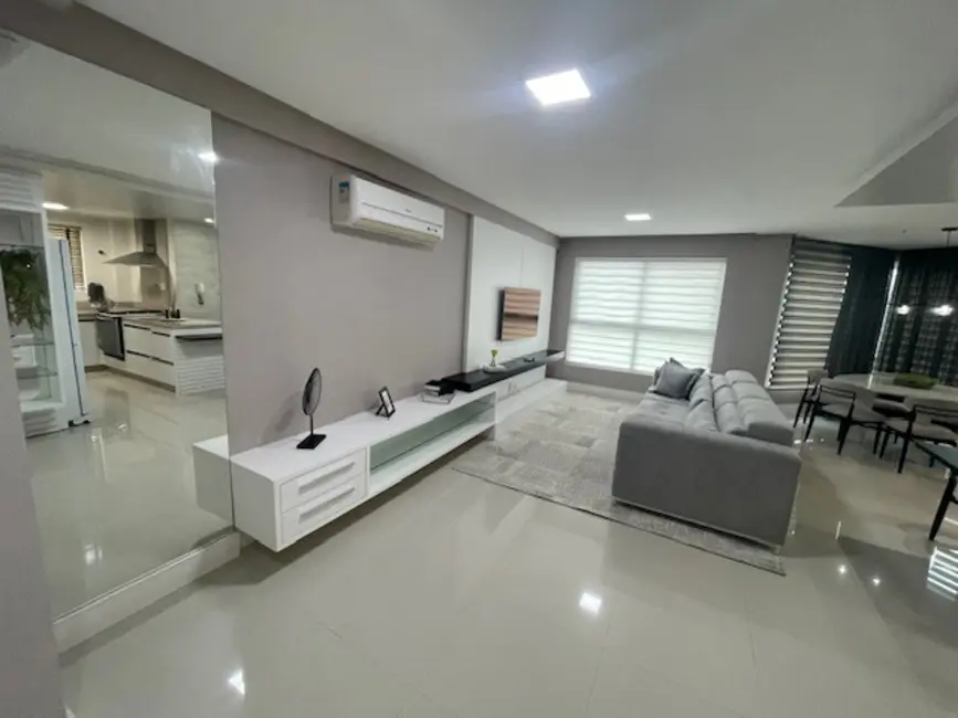 Foto 5 de Apartamento com 3 quartos à venda, 136m2 em Centro, Balneario Camboriu - SC