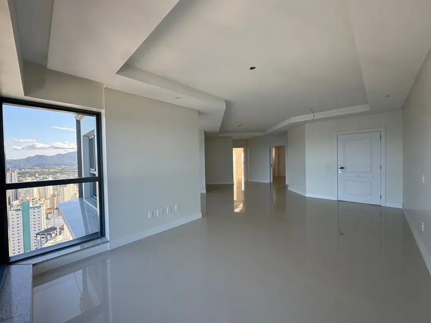 Foto 2 de Apartamento com 4 quartos à venda, 182m2 em Centro, Balneario Camboriu - SC
