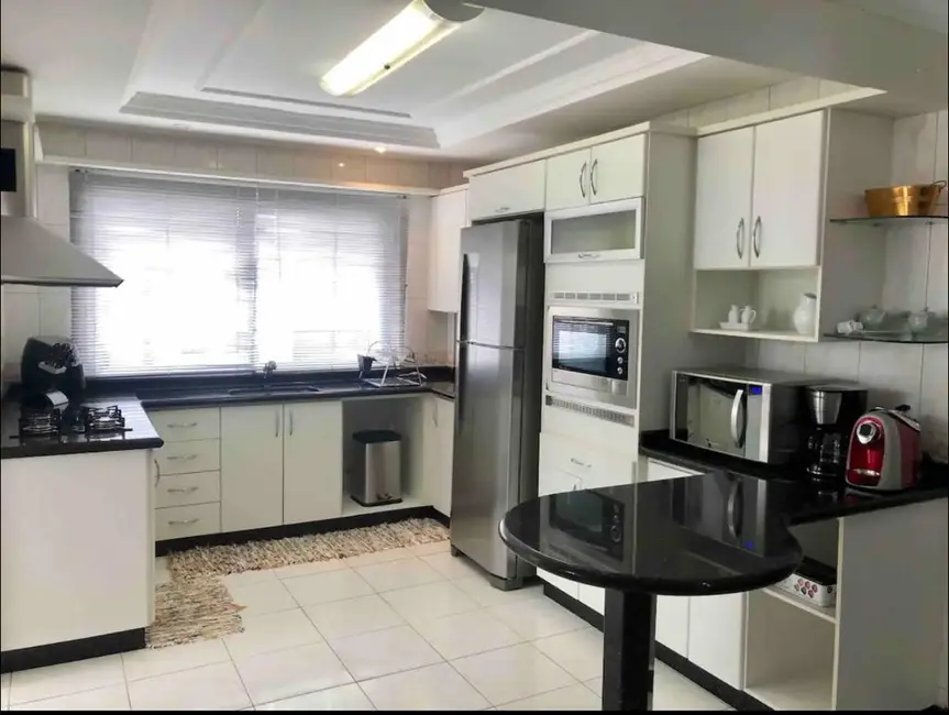 Foto 6 de Apartamento com 4 quartos para alugar, 120m2 em Centro, Balneario Camboriu - SC