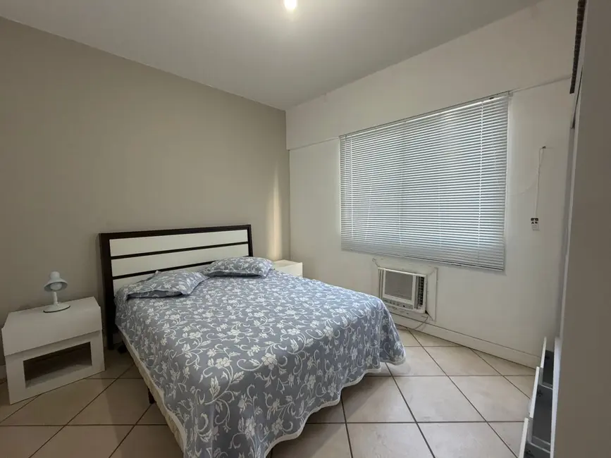 Apartamento com 3 quartos para alugar, 130m2 em Centro, Balneario Camboriu - SC - imagem 9 Foto 9 de Apartamento com 3 quartos para alugar, 130m2 em Centro, Balneario Camboriu - SC
