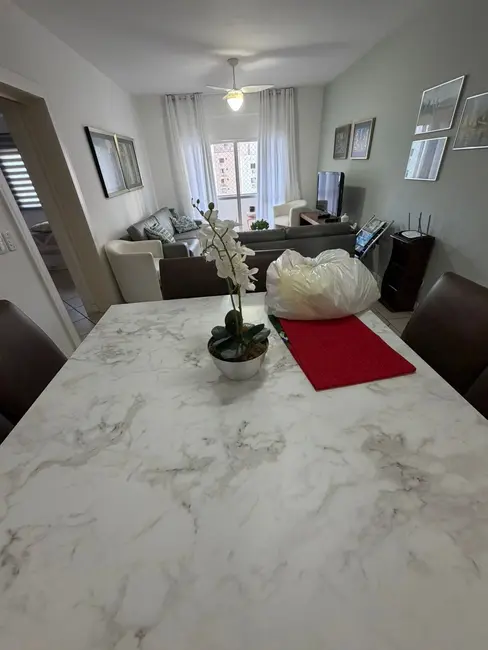 Apartamento com 3 quartos para alugar, 130m2 em Centro, Balneario Camboriu - SC - imagem 3 Foto 3 de Apartamento com 3 quartos para alugar, 130m2 em Centro, Balneario Camboriu - SC