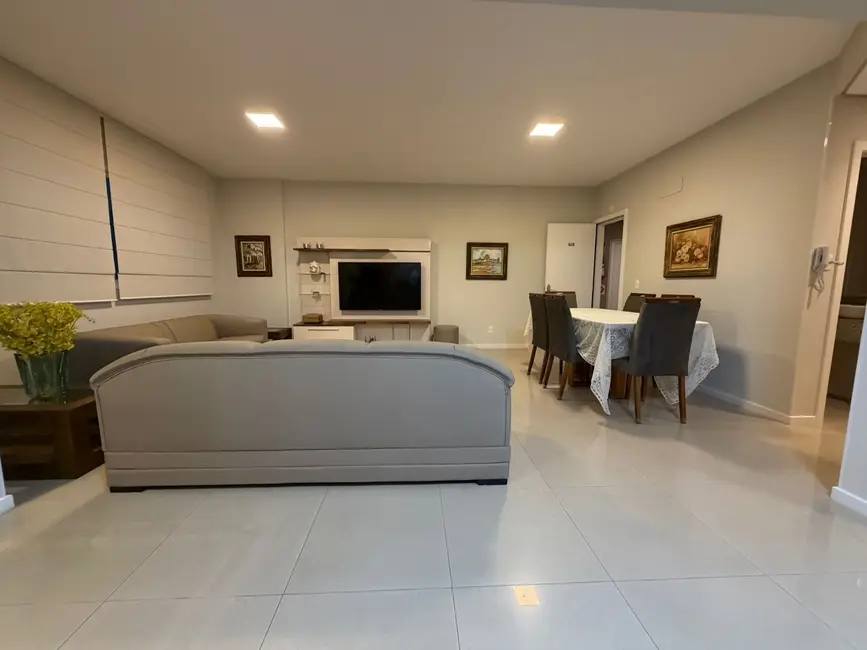 Foto 5 de Apartamento com 3 quartos para alugar, 120m2 em Centro, Balneario Camboriu - SC