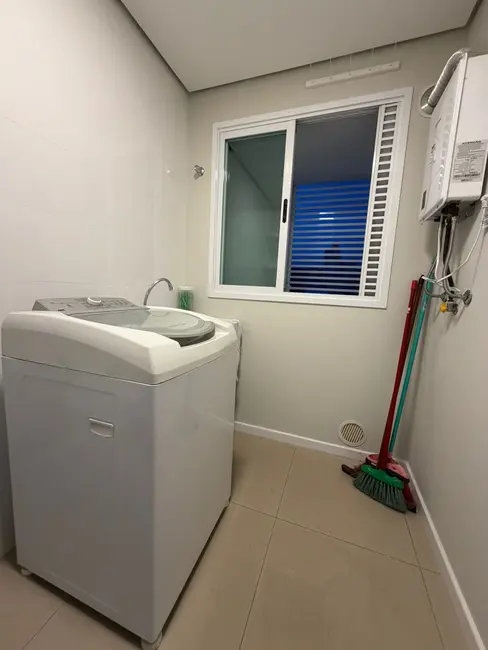 Foto 6 de Apartamento com 3 quartos para alugar, 120m2 em Centro, Balneario Camboriu - SC