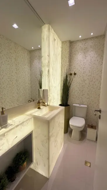 Foto 5 de Apartamento com 3 quartos à venda, 160m2 em Meia Praia, Itapema - SC