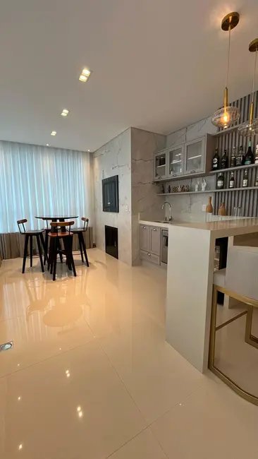 Foto 4 de Apartamento com 3 quartos à venda, 160m2 em Meia Praia, Itapema - SC