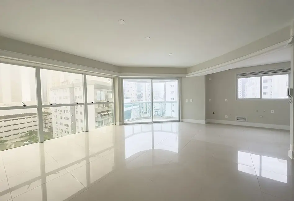 Foto 3 de Apartamento com 3 quartos à venda, 143m2 em Centro, Balneario Camboriu - SC