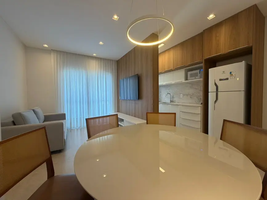 Foto 1 de Apartamento com 2 quartos para alugar, 70m2 em Nações, Balneario Camboriu - SC