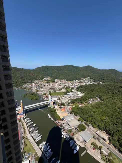 Apartamento com 4 quartos à venda, 265m2 em Centro, Balneario Camboriu - SC - imagem 2 Foto 2 de Apartamento com 4 quartos à venda, 265m2 em Centro, Balneario Camboriu - SC