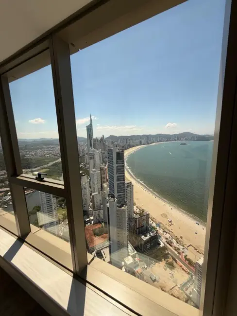 Apartamento com 4 quartos à venda, 265m2 em Centro, Balneario Camboriu - SC - imagem 7 Foto 7 de Apartamento com 4 quartos à venda, 265m2 em Centro, Balneario Camboriu - SC