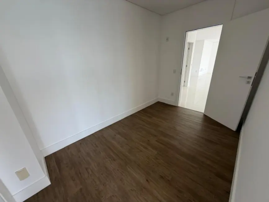 Apartamento com 4 quartos à venda, 265m2 em Centro, Balneario Camboriu - SC - imagem 6 Foto 6 de Apartamento com 4 quartos à venda, 265m2 em Centro, Balneario Camboriu - SC