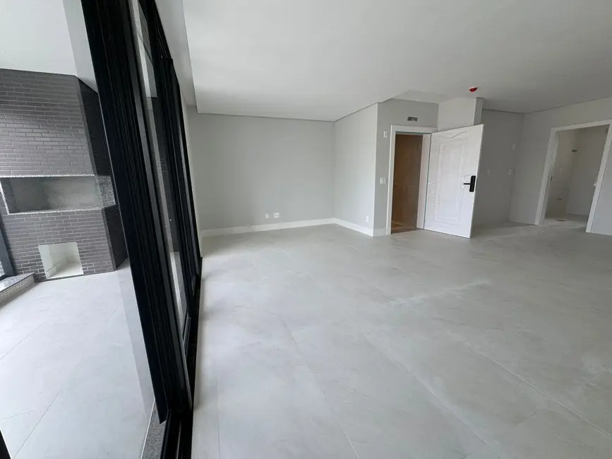 Apartamento com 4 quartos à venda, 133m2 em Centro, Balneario Camboriu - SC - imagem 4 Foto 4 de Apartamento com 4 quartos à venda, 133m2 em Centro, Balneario Camboriu - SC