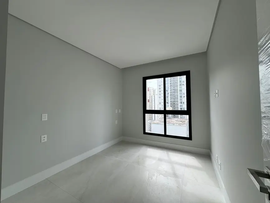 Apartamento com 4 quartos à venda, 133m2 em Centro, Balneario Camboriu - SC - imagem 9 Foto 9 de Apartamento com 4 quartos à venda, 133m2 em Centro, Balneario Camboriu - SC