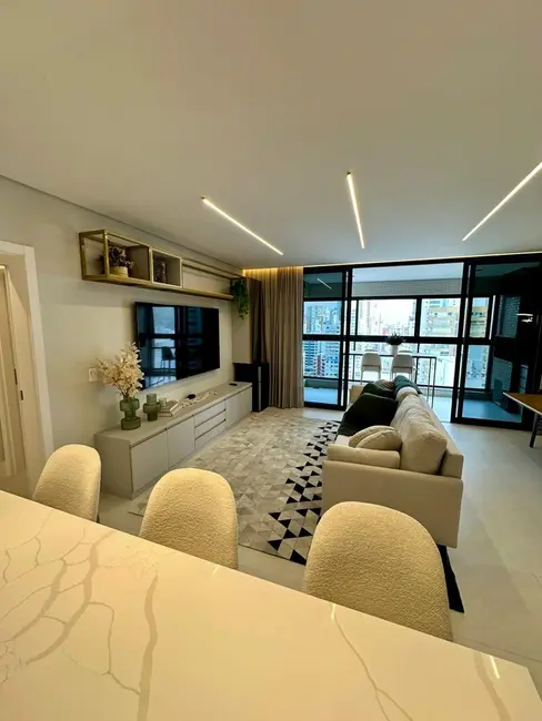 Foto 14 de Apartamento com 4 quartos à venda, 137m2 em Centro, Balneario Camboriu - SC