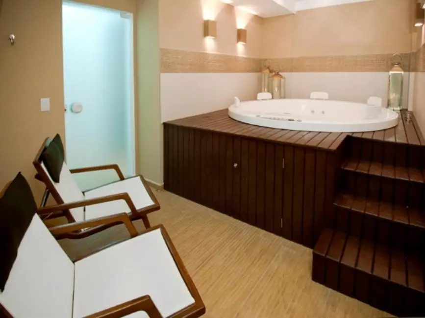 Apartamento com 3 quartos à venda, 168m2 em Centro, Balneario Camboriu - SC - imagem 8 Foto 8 de Apartamento com 3 quartos à venda, 168m2 em Centro, Balneario Camboriu - SC