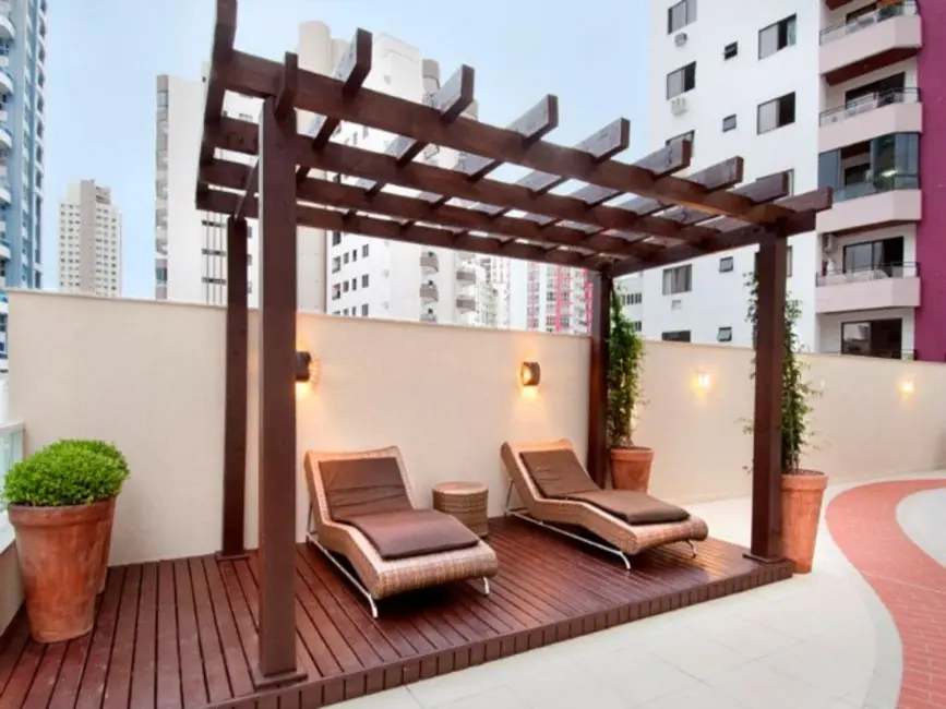 Apartamento com 3 quartos à venda, 168m2 em Centro, Balneario Camboriu - SC - imagem 9 Foto 9 de Apartamento com 3 quartos à venda, 168m2 em Centro, Balneario Camboriu - SC