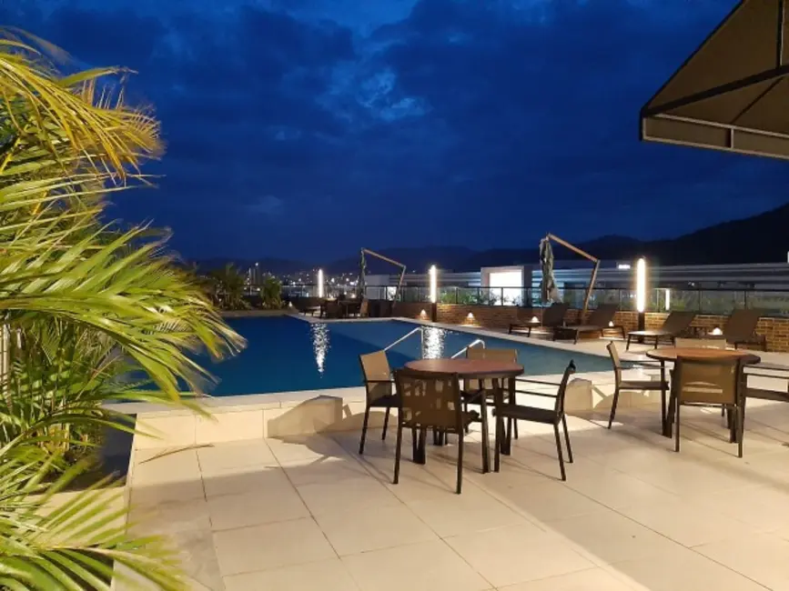 Apartamento com 2 quartos à venda, 69m2 em Centro, Balneario Camboriu - SC - imagem 7 Foto 7 de Apartamento com 2 quartos à venda, 69m2 em Centro, Balneario Camboriu - SC