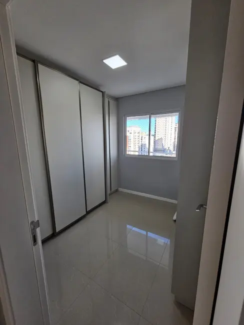 Apartamento com 4 quartos à venda, 131m2 em Centro, Balneario Camboriu - SC - imagem 2 Foto 2 de Apartamento com 4 quartos à venda, 131m2 em Centro, Balneario Camboriu - SC