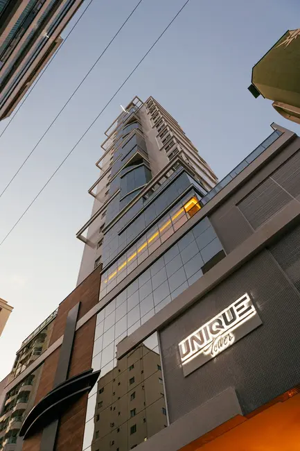 Apartamento com 3 quartos à venda, 119m2 em Centro, Balneario Camboriu - SC - imagem 1 Foto 1 de Apartamento com 3 quartos à venda, 119m2 em Centro, Balneario Camboriu - SC