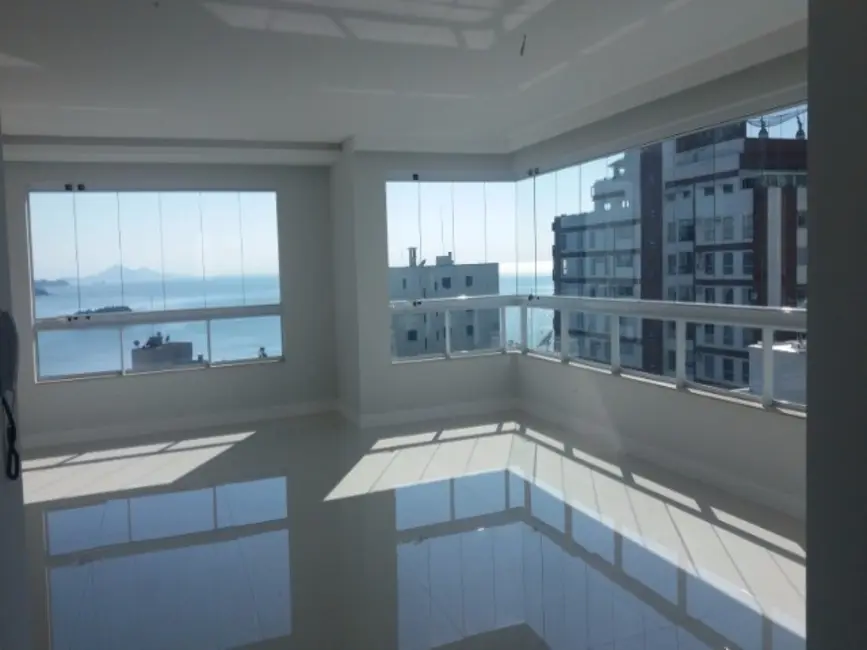 Apartamento com 3 quartos à venda, 145m2 em Centro, Balneario Camboriu - SC - imagem 4 Foto 4 de Apartamento com 3 quartos à venda, 145m2 em Centro, Balneario Camboriu - SC