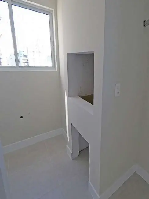 Apartamento com 3 quartos à venda, 93m2 em Centro, Balneario Camboriu - SC - imagem 5 Foto 5 de Apartamento com 3 quartos à venda, 93m2 em Centro, Balneario Camboriu - SC