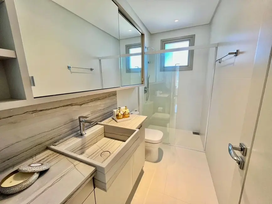 Foto 3 de Apartamento com 4 quartos à venda, 160m2 em Centro, Balneario Camboriu - SC