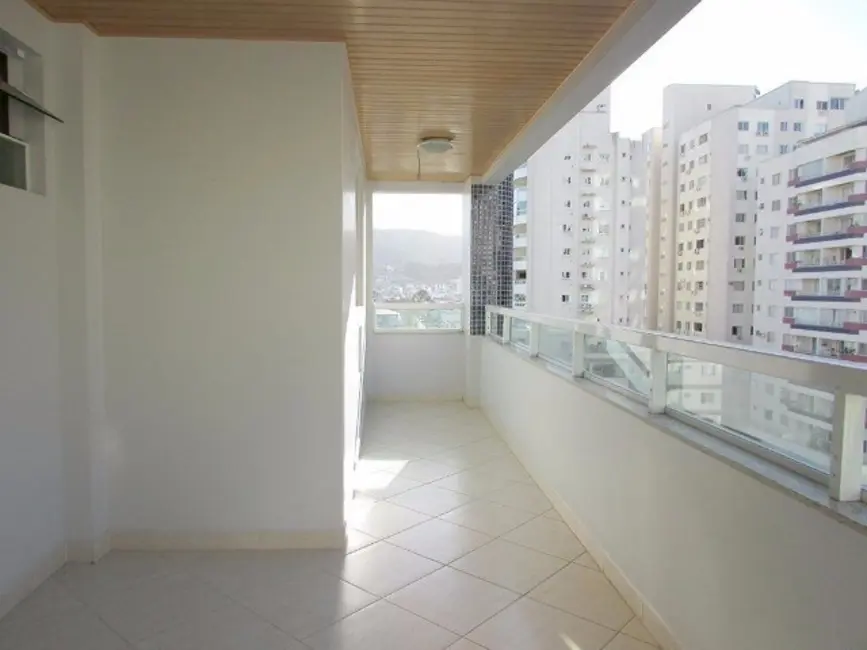 Apartamento com 2 quartos à venda e para alugar, 90m2 em Centro, Balneario Camboriu - SC - imagem 4 Foto 4 de Apartamento com 2 quartos à venda e para alugar, 90m2 em Centro, Balneario Camboriu - SC
