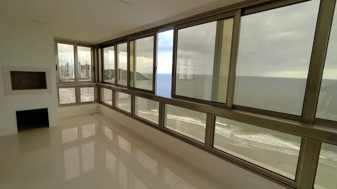 Apartamento com 4 quartos à venda, 213m2 em Centro, Balneario Camboriu - SC - imagem 7 Foto 7 de Apartamento com 4 quartos à venda, 213m2 em Centro, Balneario Camboriu - SC