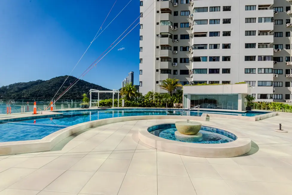 Foto 4 de Apartamento com 4 quartos à venda, 194m2 em Centro, Balneario Camboriu - SC