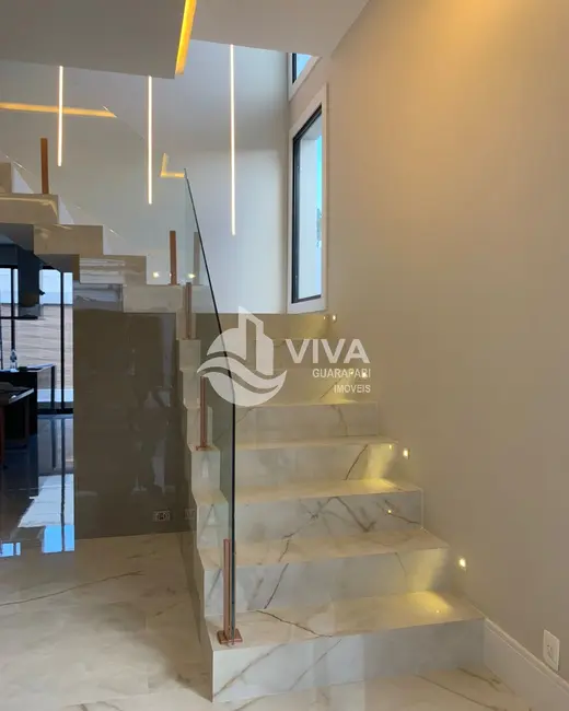 Casa com 3 quartos à venda, 210m2 em Praia do Morro, Guarapari - ES - imagem 2 Foto 2 de Casa com 3 quartos à venda, 210m2 em Praia do Morro, Guarapari - ES