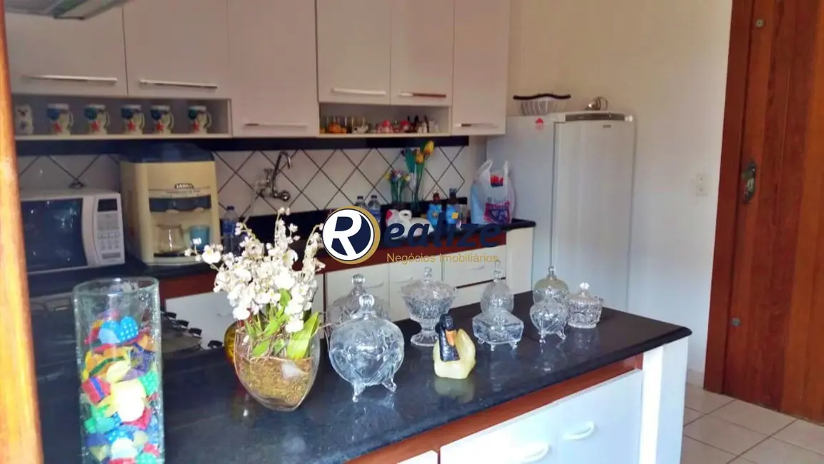 Foto 5 de Casa com 4 quartos à venda, 300m2 em Perocão, Guarapari - ES