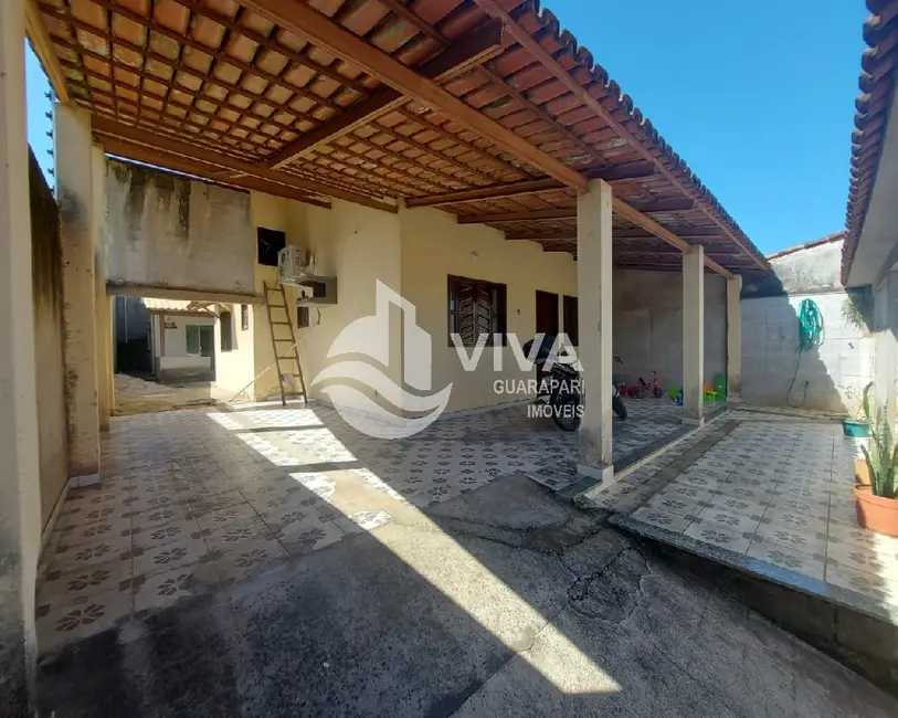 Foto 1 de Casa com 4 quartos à venda, 120m2 em Itapebussu, Guarapari - ES