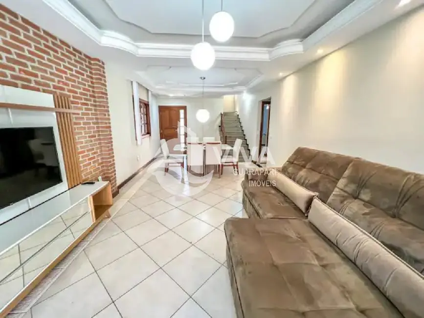 Casa com 5 quartos para alugar, 110m2 em Praia do Morro, Guarapari - ES - imagem 6 Foto 6 de Casa com 5 quartos para alugar, 110m2 em Praia do Morro, Guarapari - ES