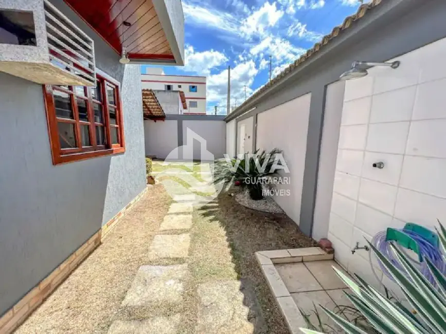 Casa com 5 quartos para alugar, 110m2 em Praia do Morro, Guarapari - ES - imagem 5 Foto 5 de Casa com 5 quartos para alugar, 110m2 em Praia do Morro, Guarapari - ES