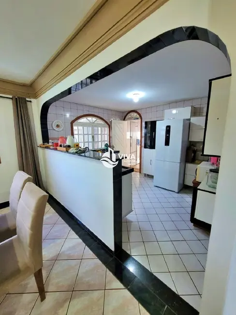 Foto 8 de Casa com 4 quartos à venda, 720m2 em Jardim Boa Vista, Guarapari - ES