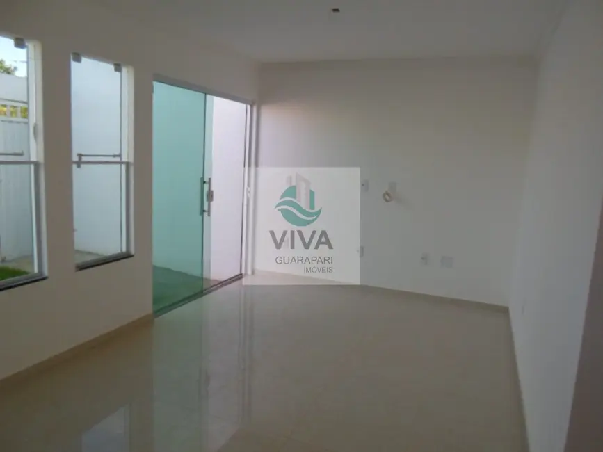 Foto 2 de Casa com 2 quartos à venda, 75m2 em Guarapari - ES