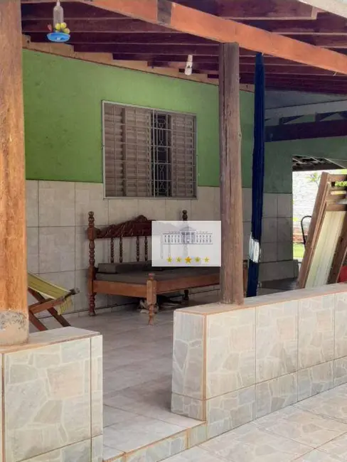 Foto 2 de Chácara com 3 quartos à venda, 1590m2 em Parque Industrial Maria Isabel de Almeida Prado, Aracatuba - SP