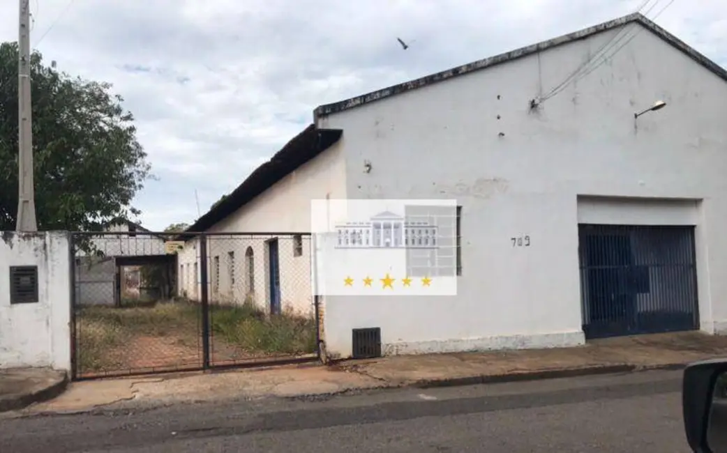 Foto 1 de Armazém / Galpão à venda, 1645m2 em São João, Aracatuba - SP