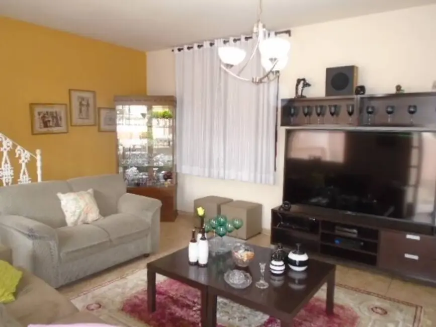 Casa de Condomínio com 5 quartos à venda, 487m2 em Anil, Rio De Janeiro - RJ - imagem 4 Foto 4 de Casa de Condomínio com 5 quartos à venda, 487m2 em Anil, Rio De Janeiro - RJ