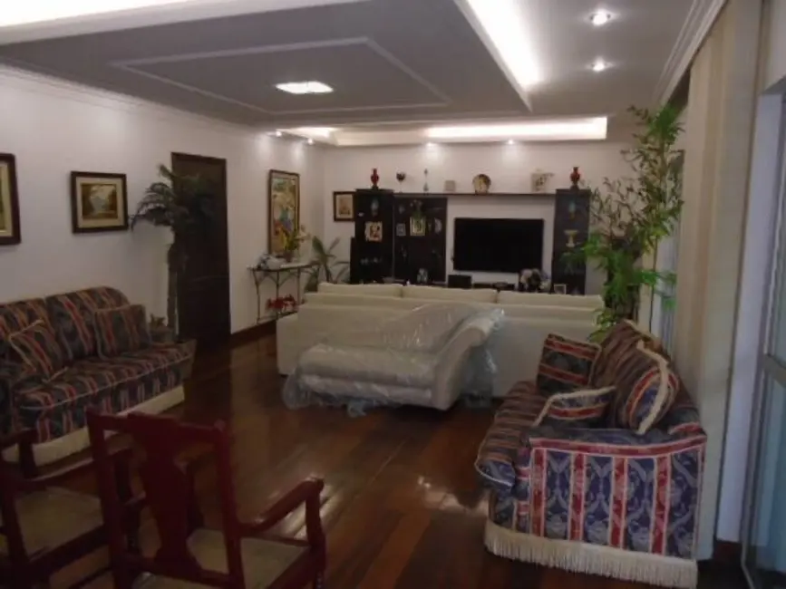 Apartamento com 4 quartos à venda, 210m2 em Grajaú, Rio De Janeiro - RJ - imagem 4 Foto 4 de Apartamento com 4 quartos à venda, 210m2 em Grajaú, Rio De Janeiro - RJ