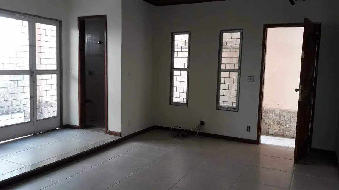 Foto 2 de Casa de Condomínio com 4 quartos à venda, 249m2 em Vila Valqueire, Rio De Janeiro - RJ