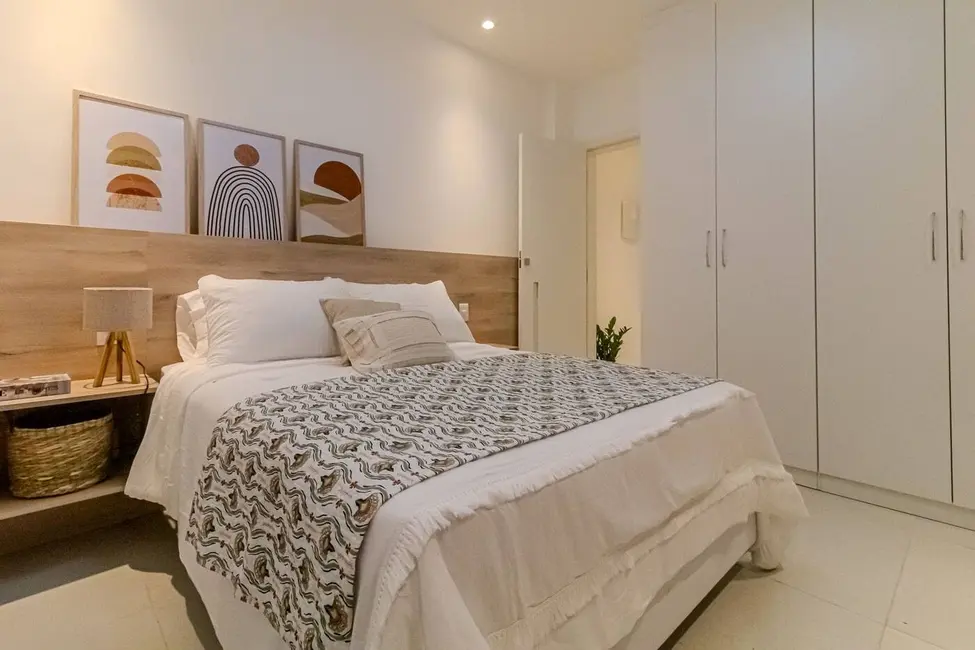 Apartamento com 1 quarto à venda, 49m2 em Copacabana, Rio De Janeiro - RJ - imagem 4 Foto 4 de Apartamento com 1 quarto à venda, 49m2 em Copacabana, Rio De Janeiro - RJ