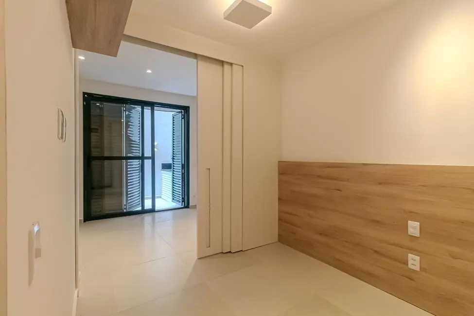 Foto 4 de Apartamento com 1 quarto à venda, 40m2 em Copacabana, Rio De Janeiro - RJ