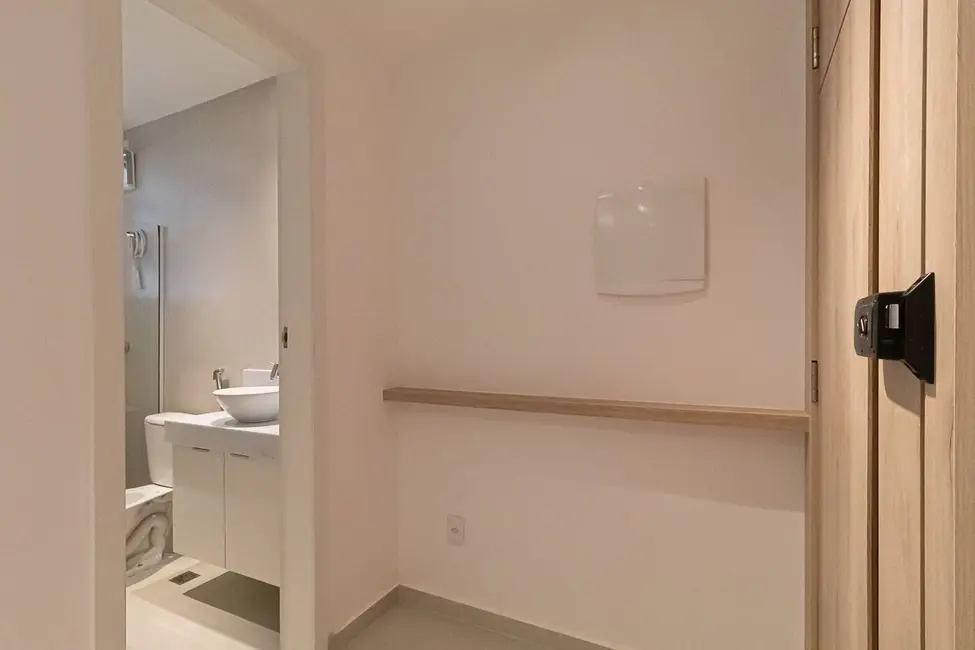 Foto 2 de Apartamento com 1 quarto à venda, 42m2 em Copacabana, Rio De Janeiro - RJ