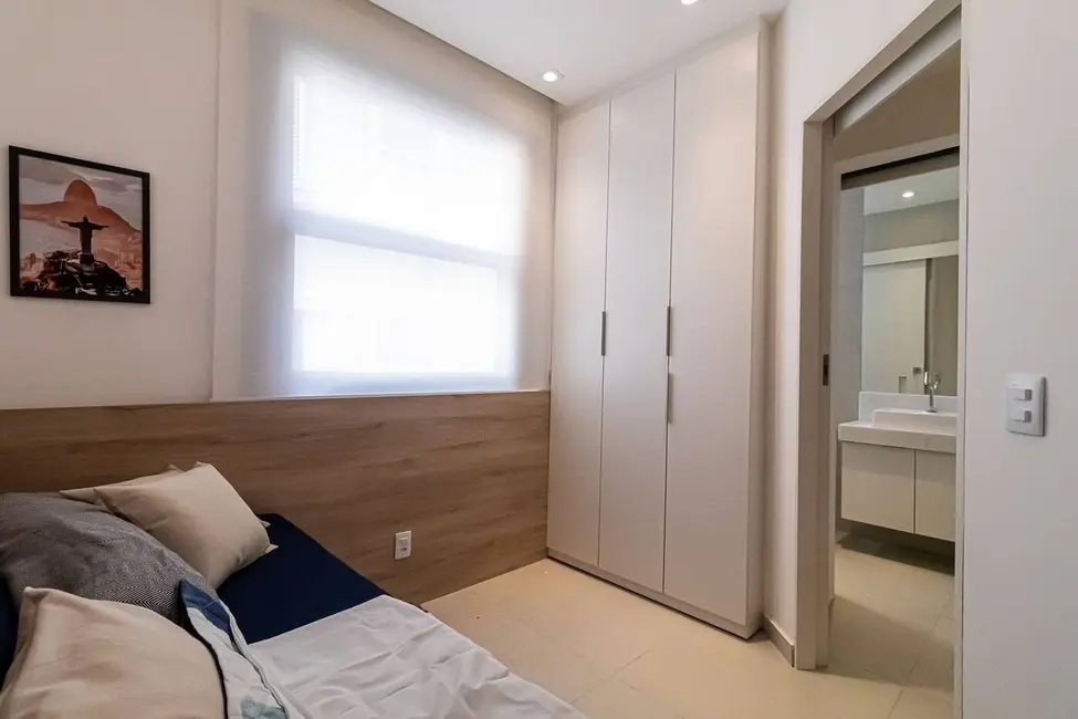 Foto 2 de Apartamento com 2 quartos à venda, 68m2 em Copacabana, Rio De Janeiro - RJ