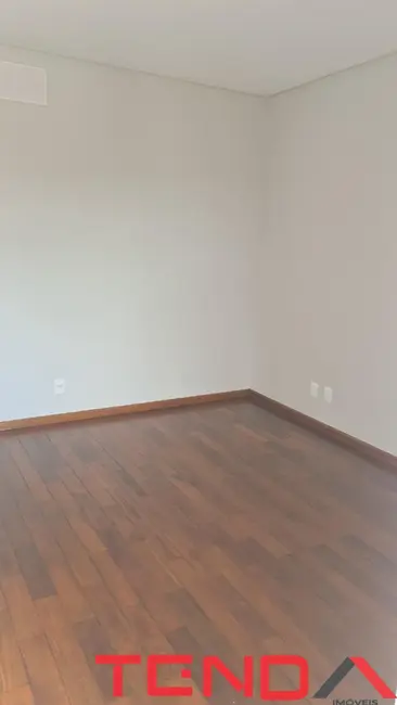 Casa com 4 quartos à venda, 310m2 em Parque Residencial Villa dos Inglezes, Sorocaba - SP - imagem 8 Foto 8 de Casa com 4 quartos à venda, 310m2 em Parque Residencial Villa dos Inglezes, Sorocaba - SP